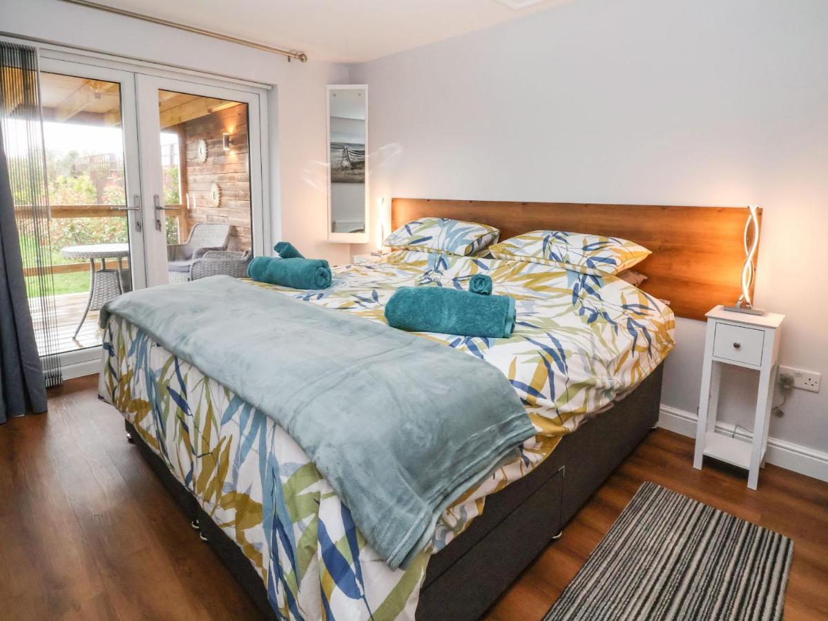 Meols Holiday Lodge Wirral Extérieur photo